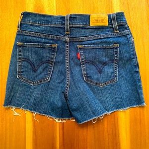 Levi’s Jean Shorts 3” Inseam, Size 4, Non-Smoking Home